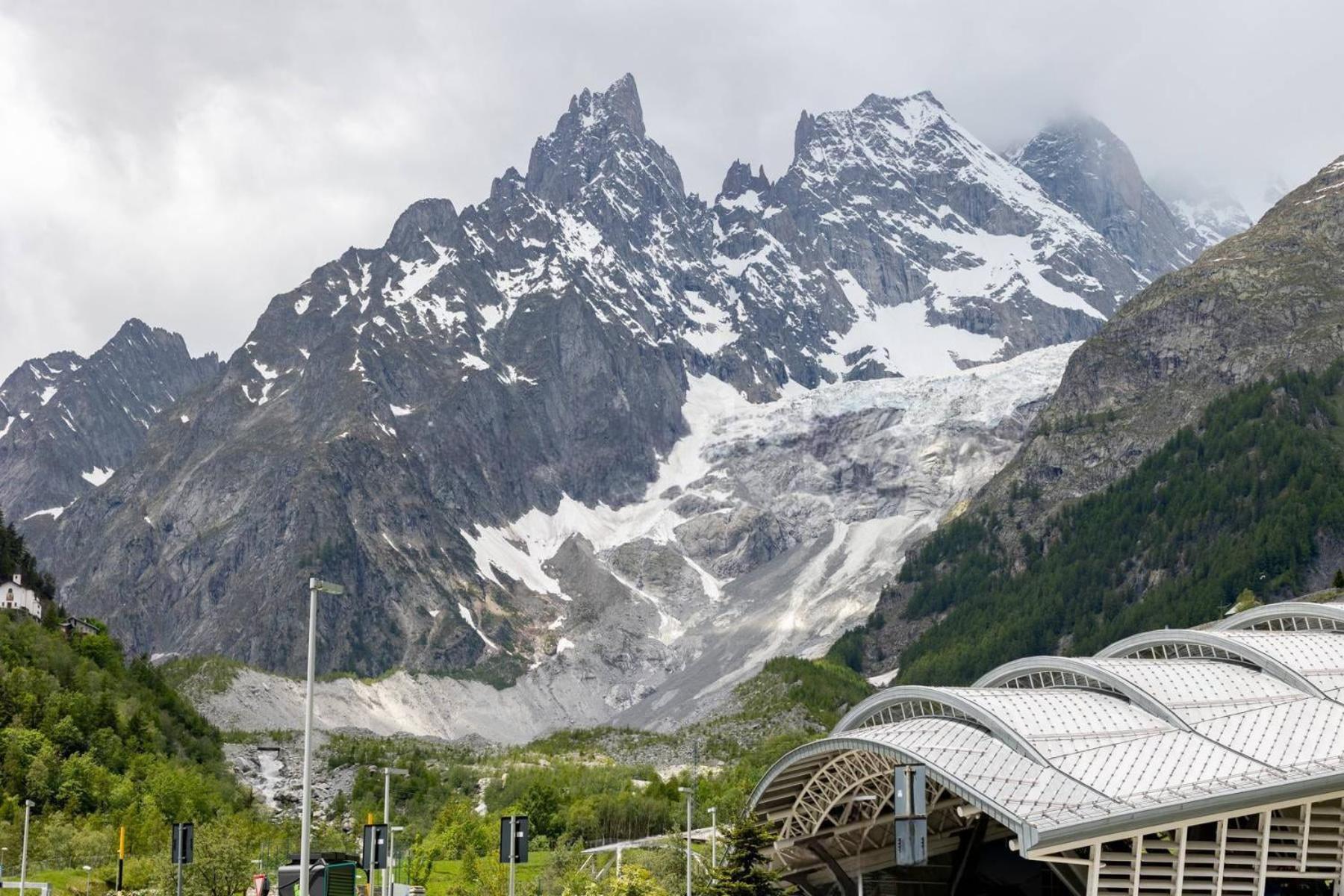 4Br Chalet Piazzale Della Funivia Villa Courmayeur Exterior photo