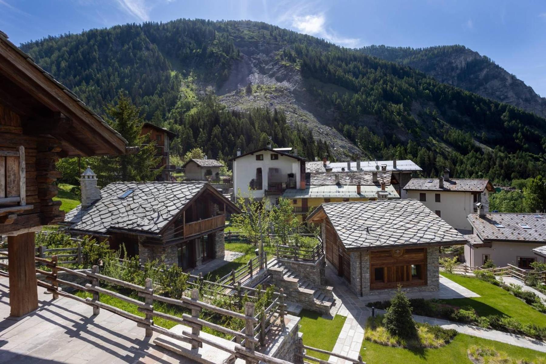 4Br Chalet Piazzale Della Funivia Villa Courmayeur Exterior photo